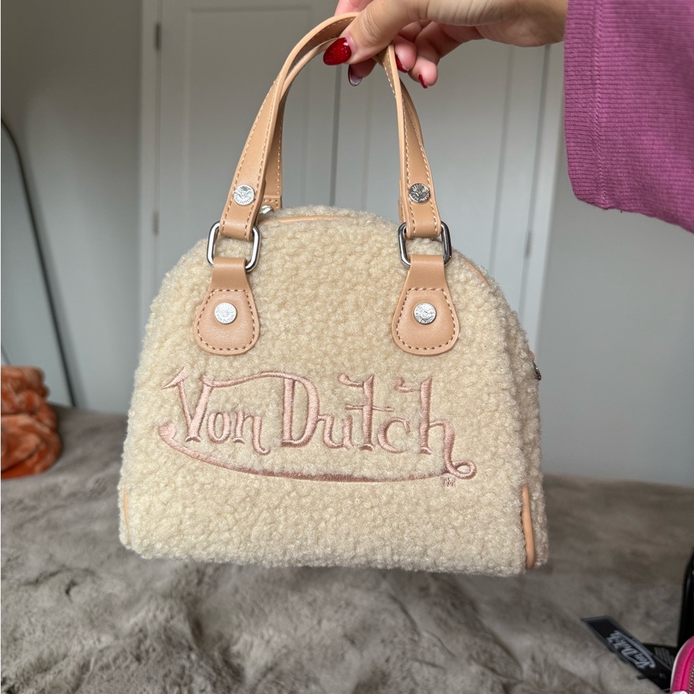 Von Dutch Sherpa Bowling bag Cream and Tan Women's Bag